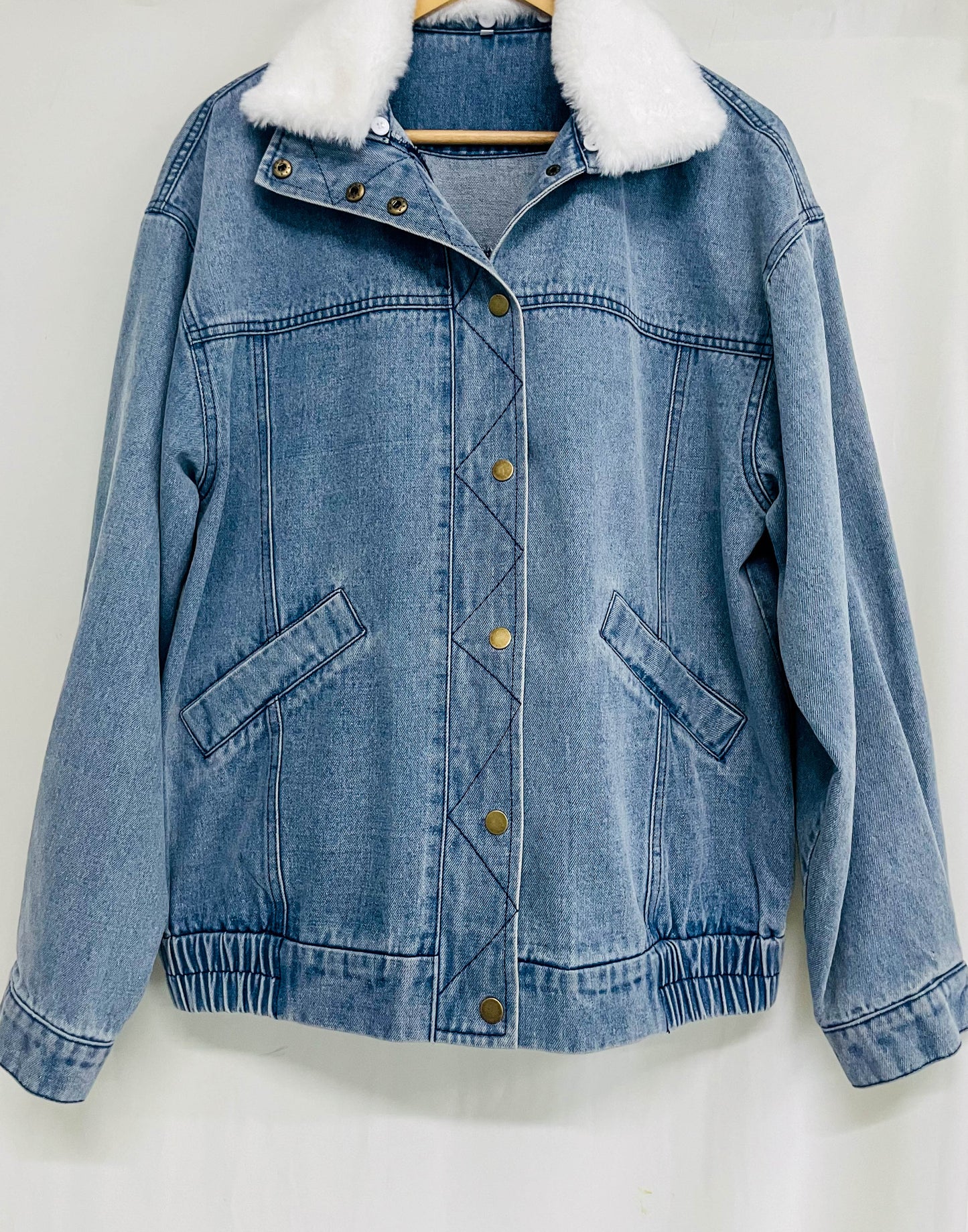 Jessike | Damen-Denimjacke mit Fleecekragen und modernem Schnitt