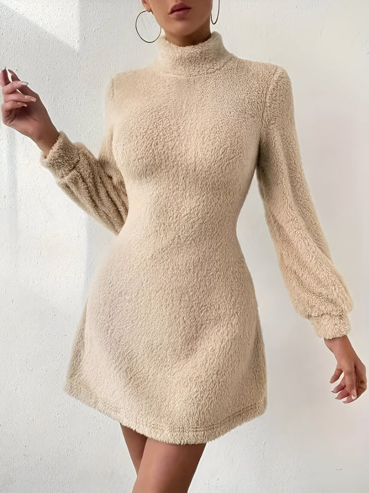 Carmelina | Elegantes Mock Neck Fuzzy Slim Kleid