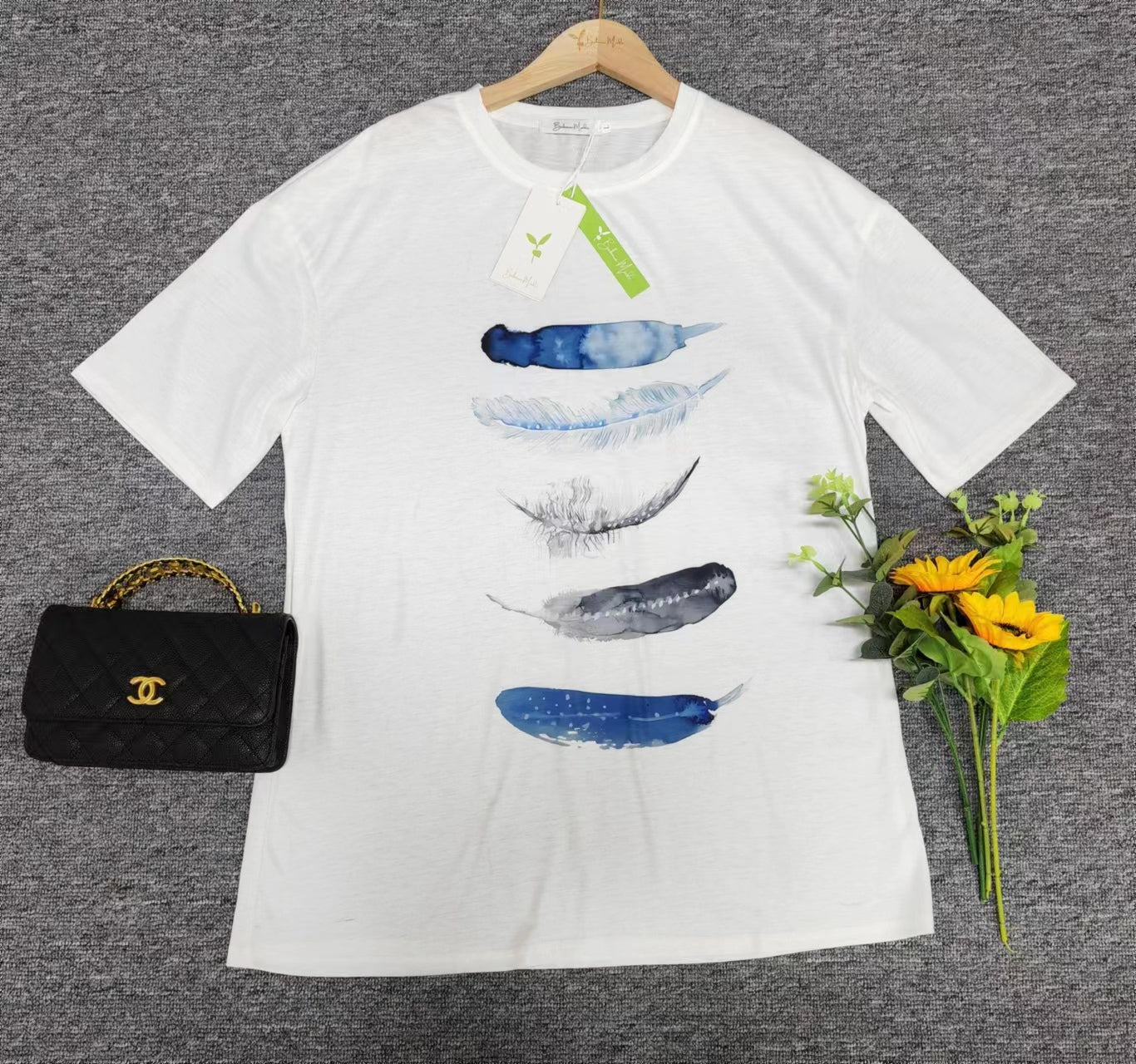 SpringStil - Freedom Feather T-Shirt mit kurzen Ärmeln