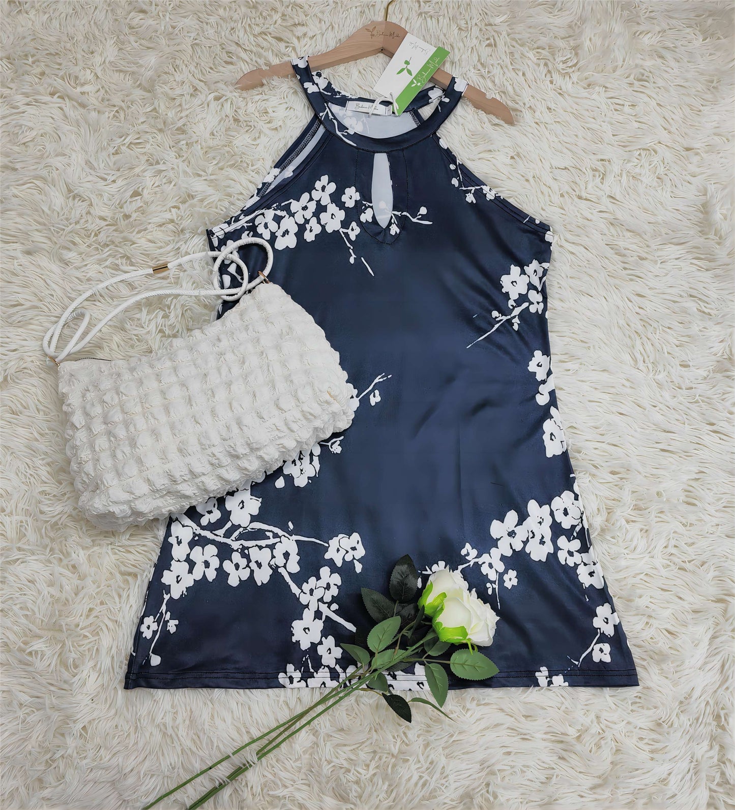 PureWear - Weißes Cherry Blossom Navy Schlüssellochhalter-Minikleid