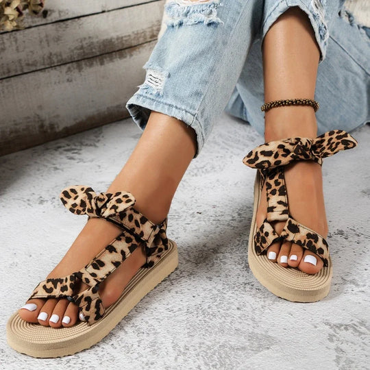 Yara Mae - Damen Sandalen mit Leopardenmuster