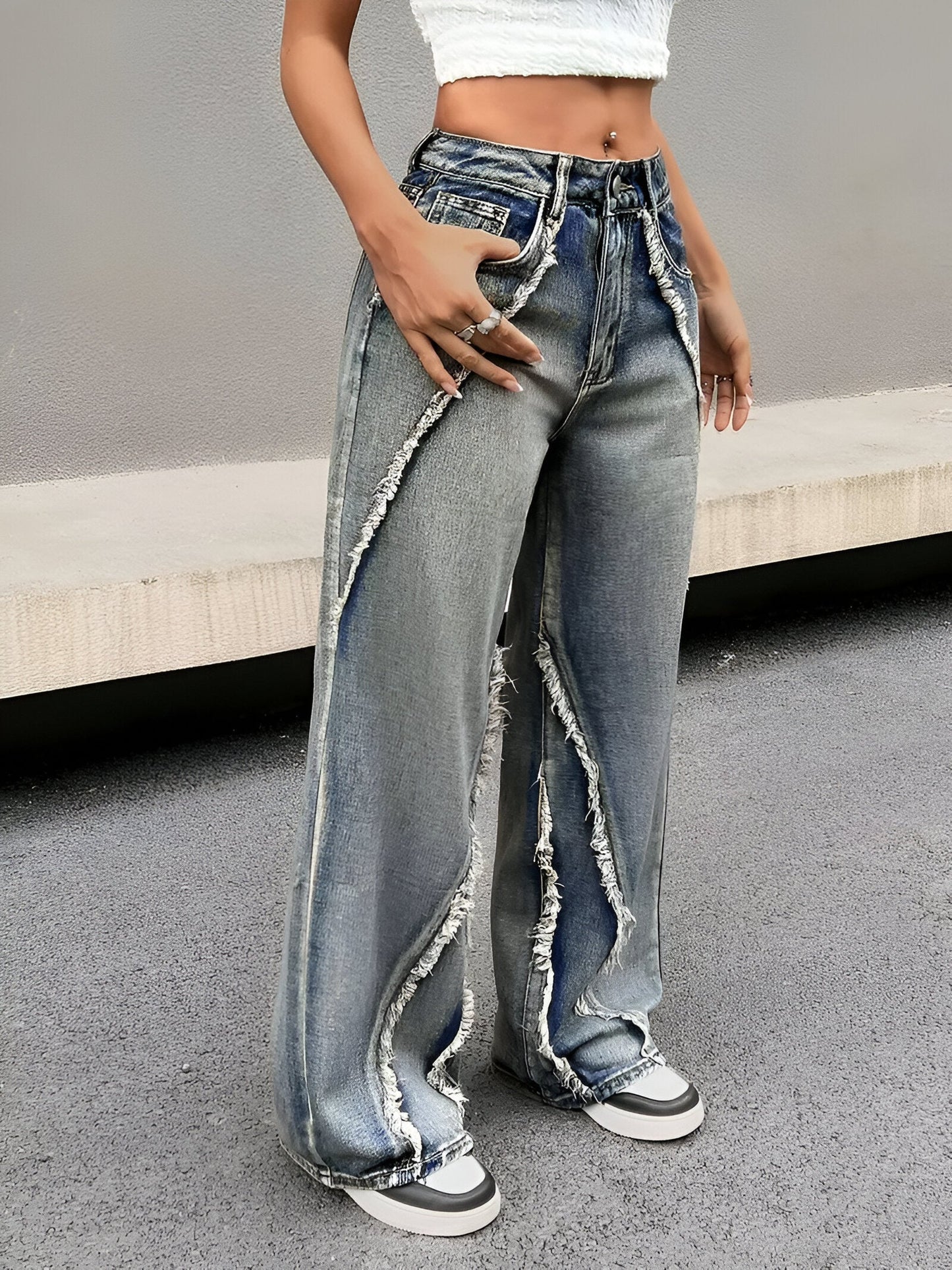 Justina | Coole Blaue Jeans mit rauem Saum und weitem Bein