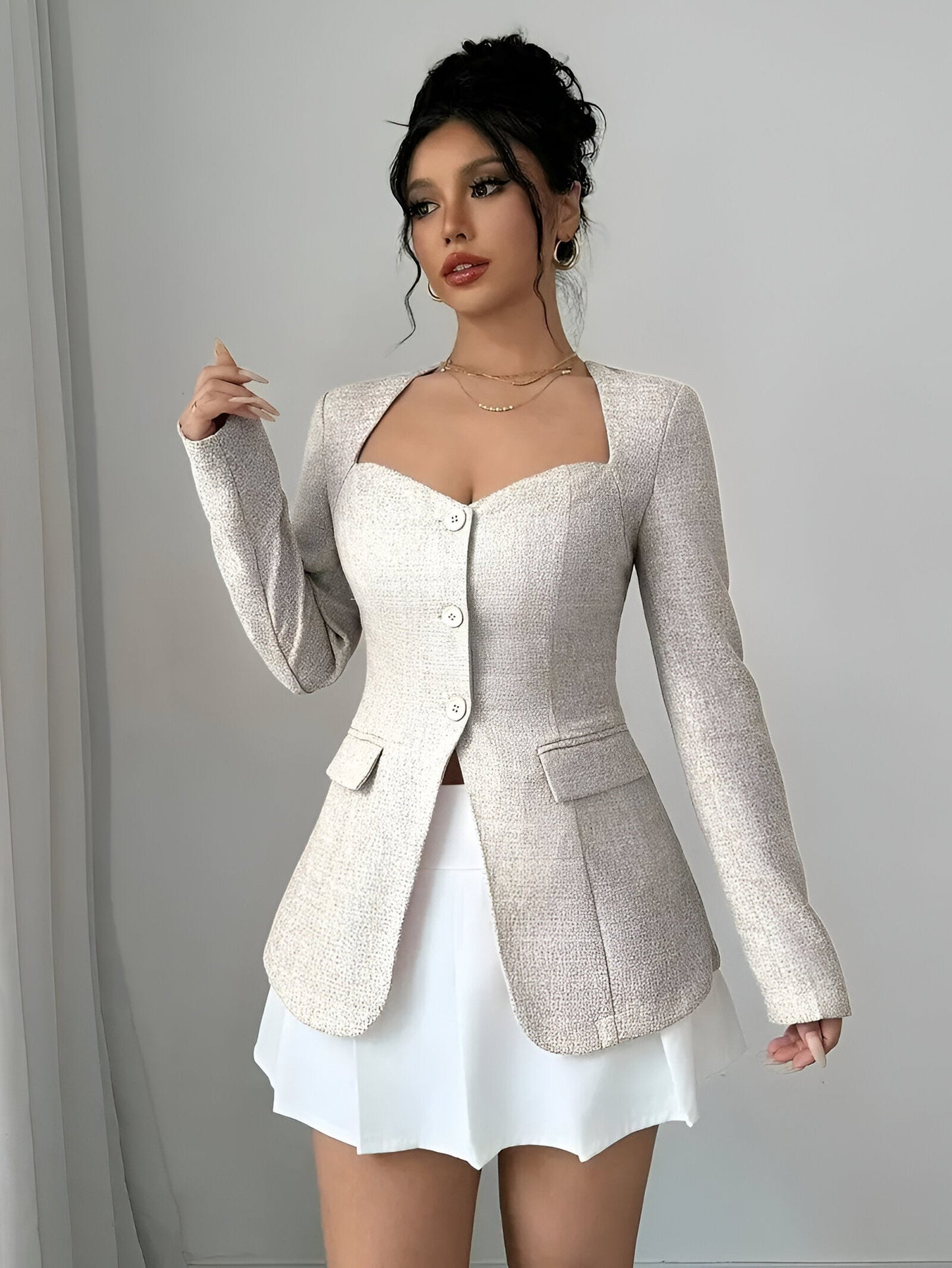 Bryndis | Elegante Jacke mit Rüschendetails und langen Ärmeln für Damen