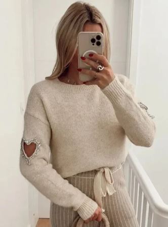 Rosalind - Fashion Love Heart Hollow Out Pullover