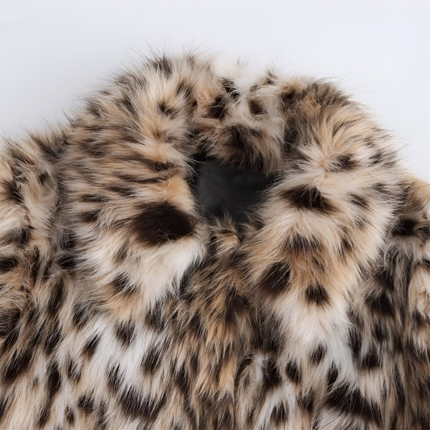 Ilithyia | Trendiger Leopard-Print Wintermantel