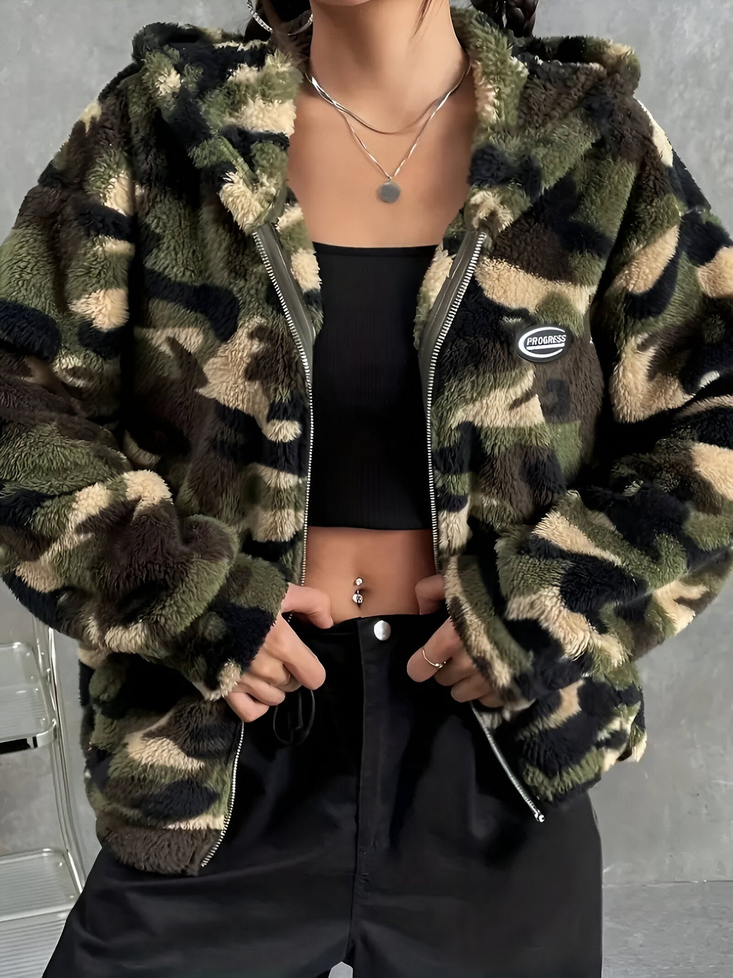 Katya | Kuschelige & Stilvolle Camouflage Kapuzenjacke