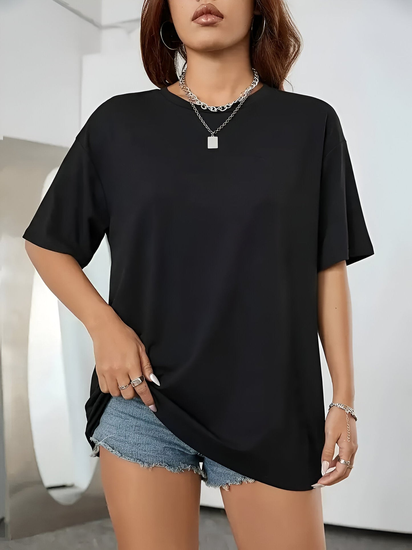 Apollonia | Stilvolles Schmetterlings-Spitzen-Cropped T-Shirt