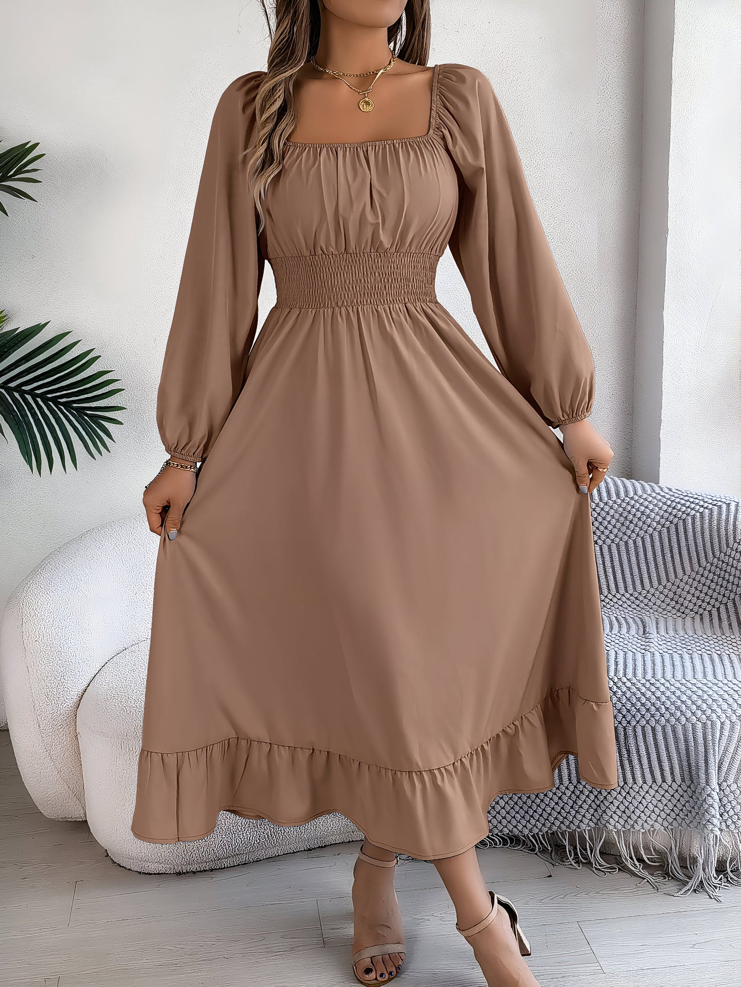 Camila | Elegantes Hochtaillen-Brautjungfernkleid mit Rüschen