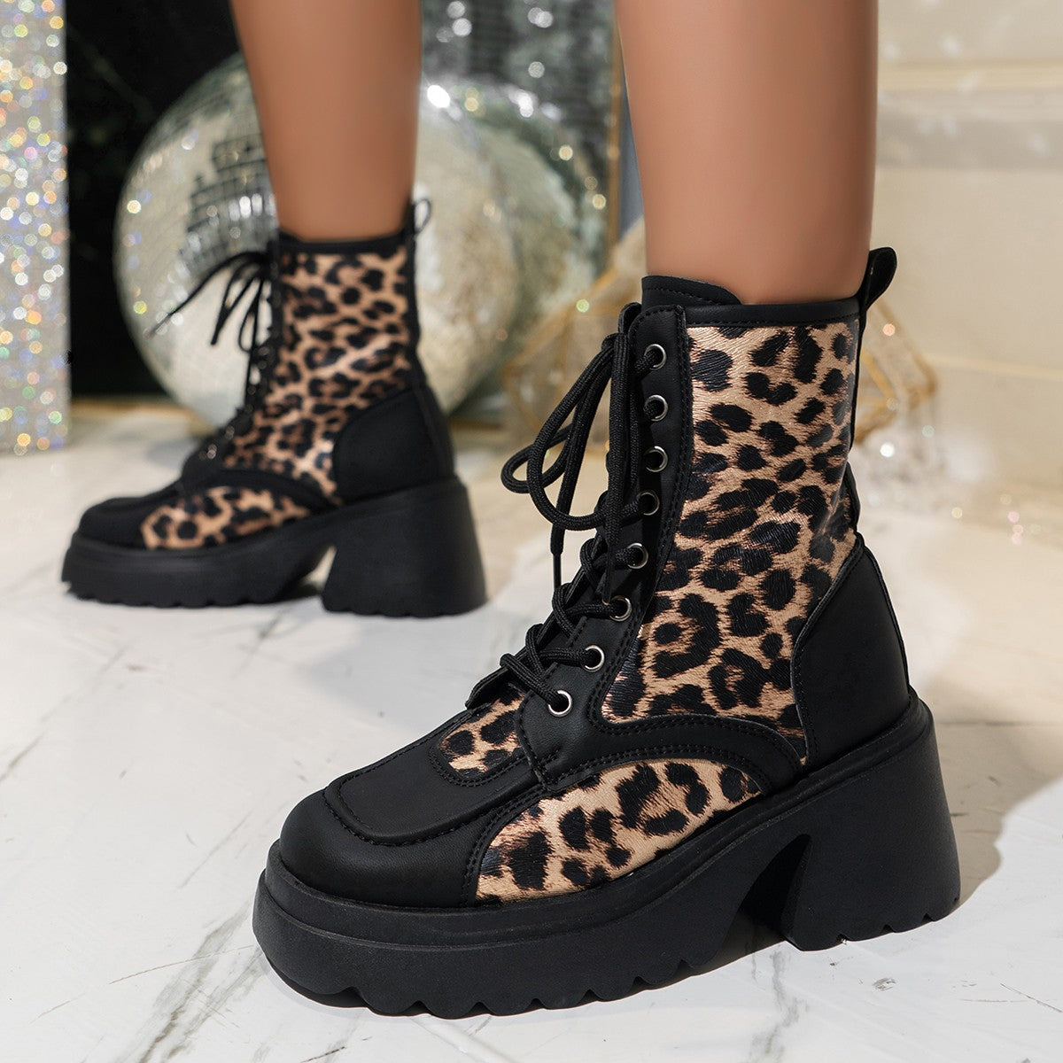 Lavi | Auffällige Leopardenprint-Stiefel